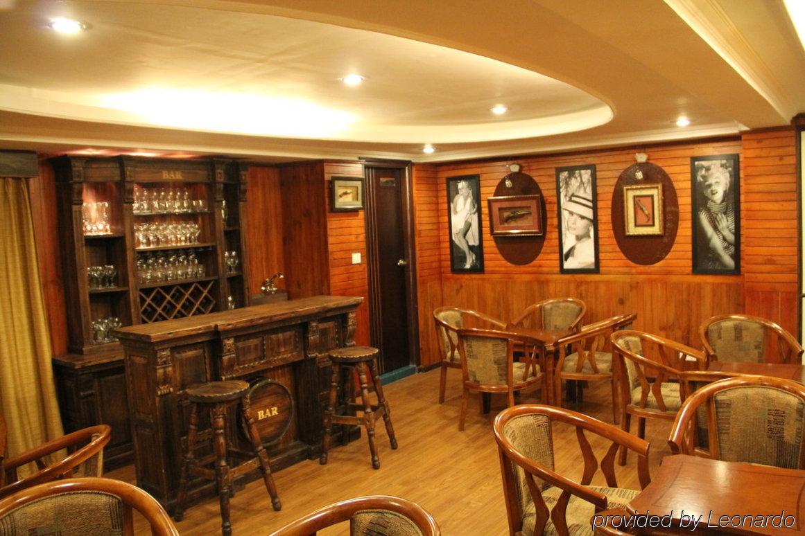 R.J.Resorts Darjeeling  Restaurant billede