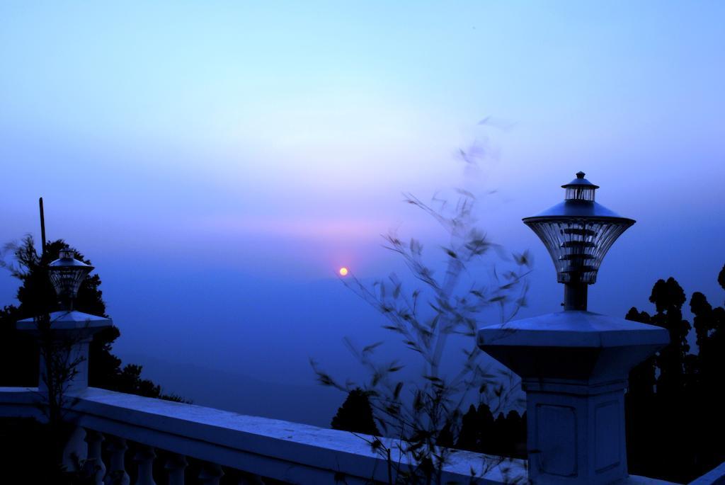 R.J.Resorts Darjeeling  Eksteriør billede