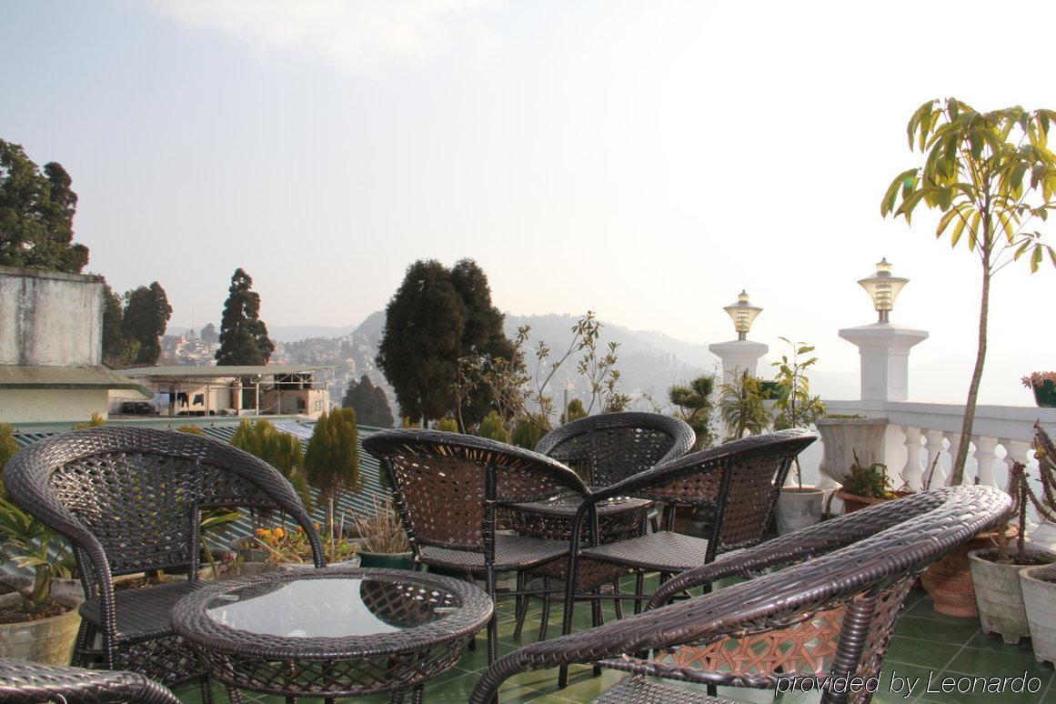 R.J.Resorts Darjeeling  Restaurant billede